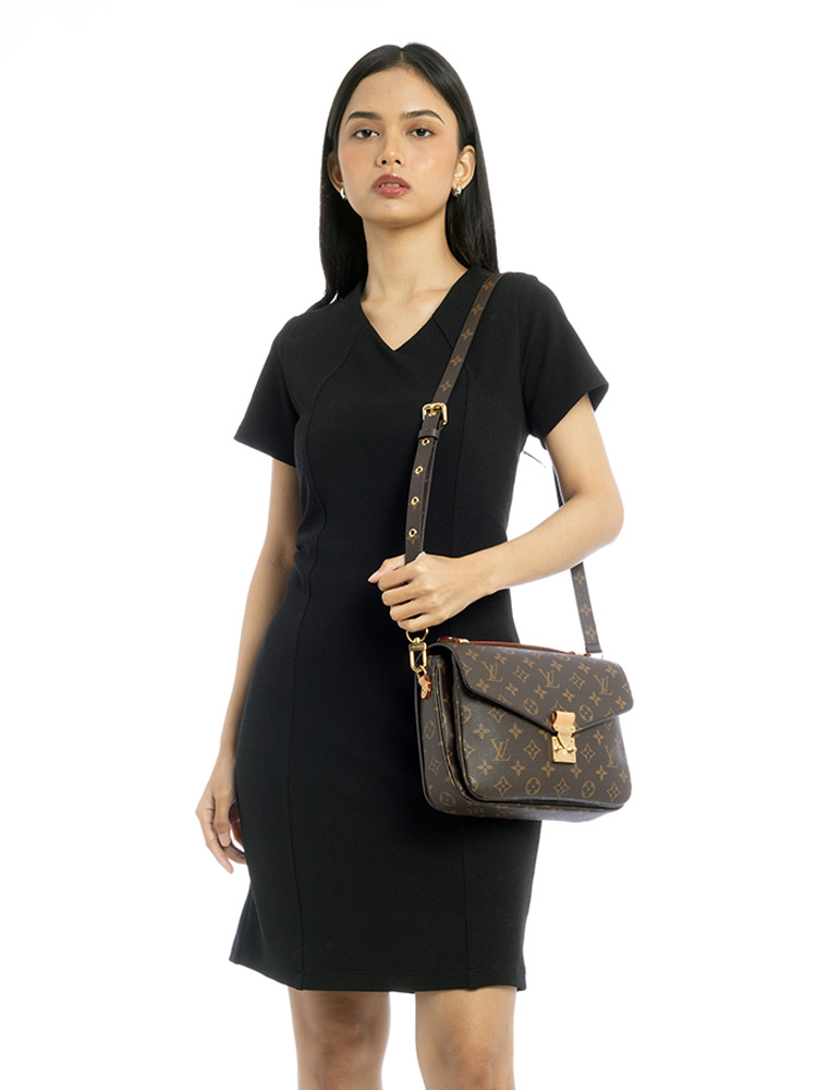 Monogram Pochette Metis