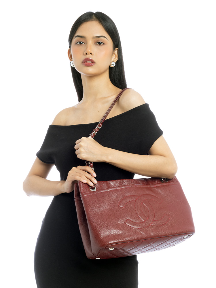 Caviar Timeless CC Large Soft Tote Dark Red