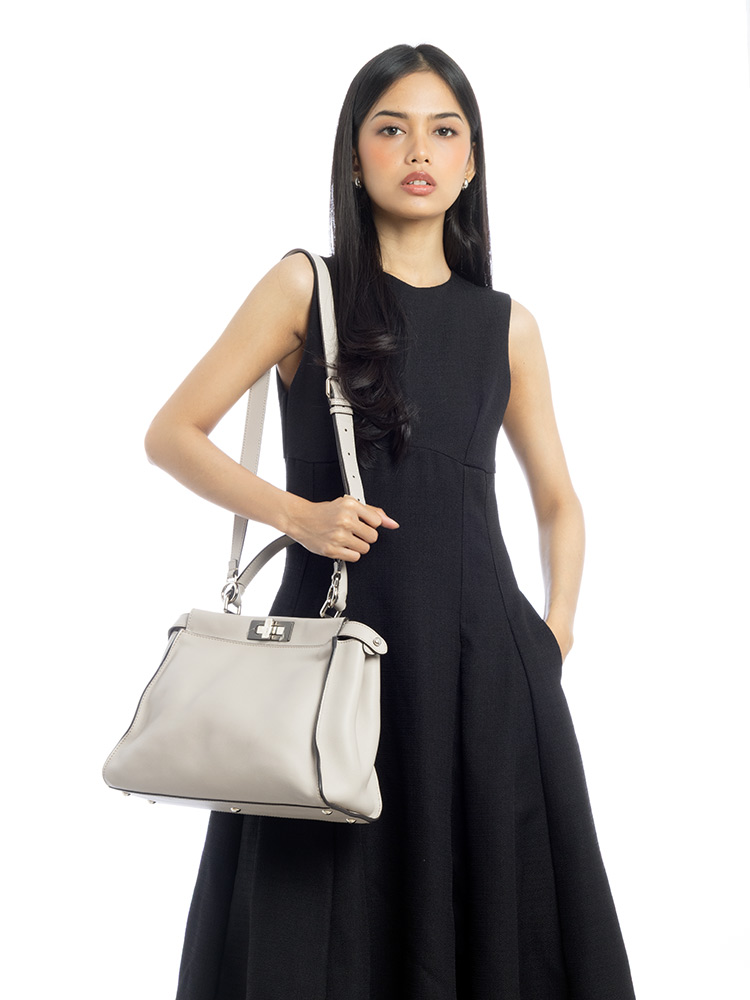Vitello Seta Shiny Nappa Medium Satchel Grigio Polvere
