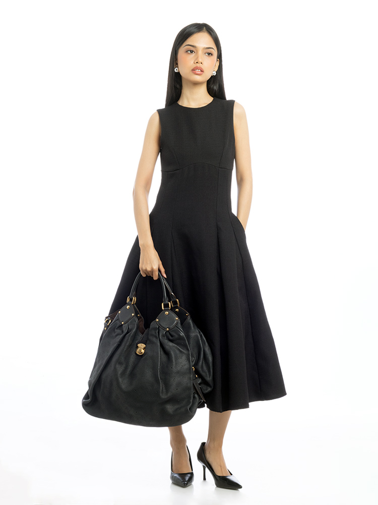 Perforated Monogram Mahina XXL Black