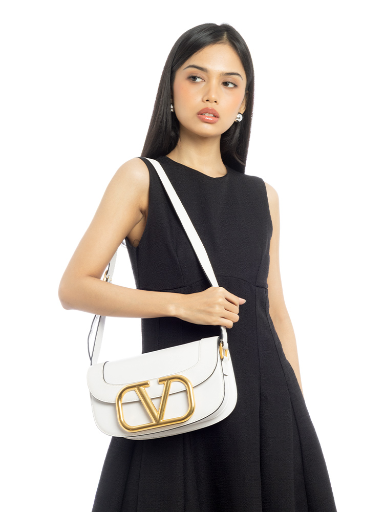 Smooth Calfskin Supervee Shoulder Bag Saddle Ivory