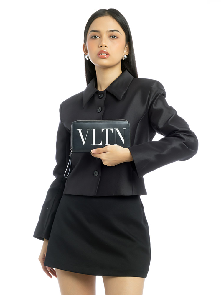 Calfskin VLTN Zip Wallet Black