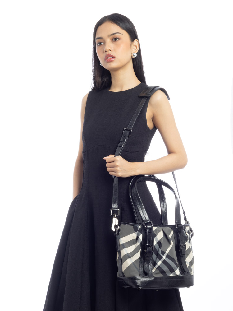 Beat Check Nylon Lowry Tote Black