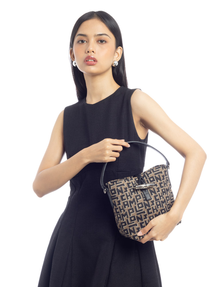 Roseau Essential LGP Bucket Bag Black Brown