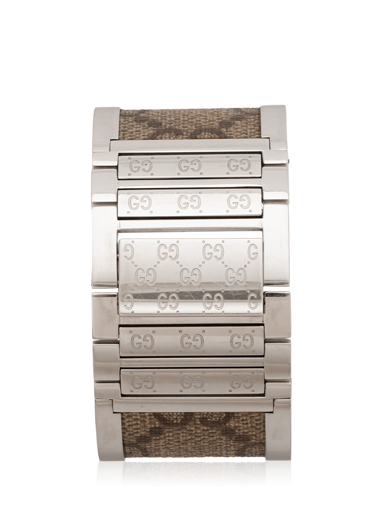 YA112425 GG Twirl 33mm Watch Beige Silver