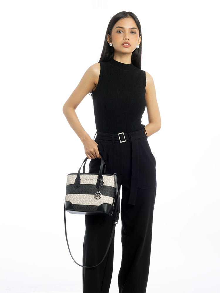 Signature Eva XS Crossbody Black