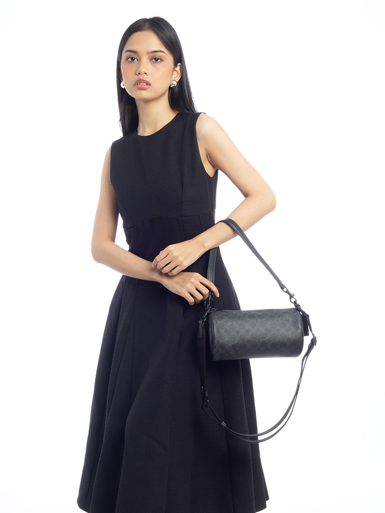 CET75 Signature Andre 24 Barrel Bag Black