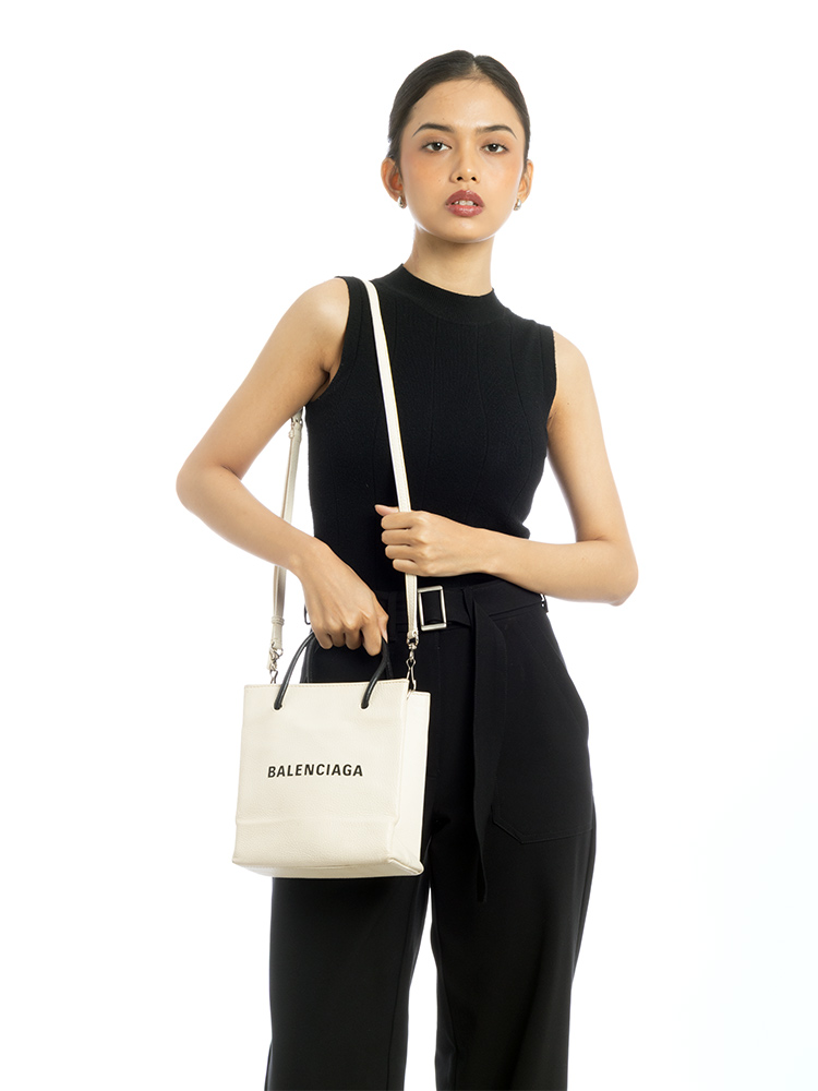 Calfskin Logo XXS Tote White