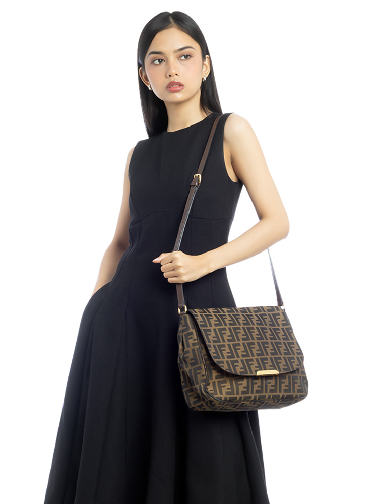 Zucca Vitello Artic Messenger Bag Tobacco Casta