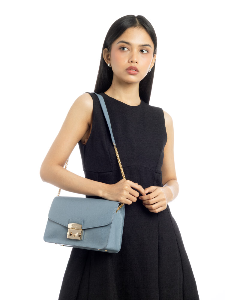 Metropolis Medium Crossbody Baby Blue