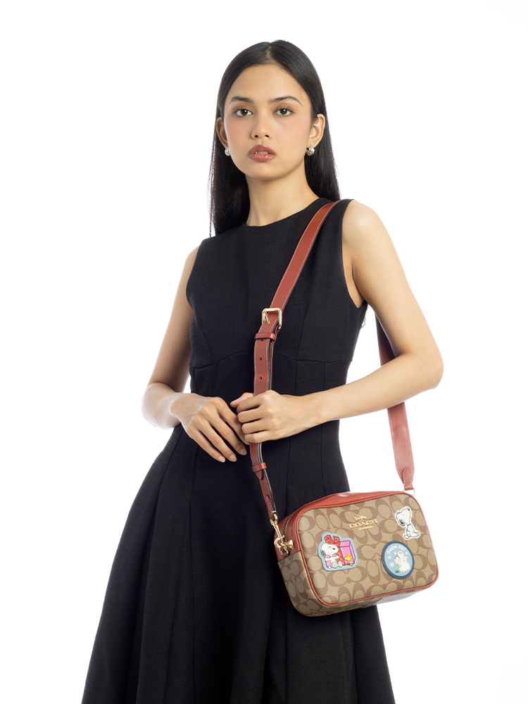 x Peanuts CF304 Signature Snoopy Jamie Crossbody Khaki Redwood