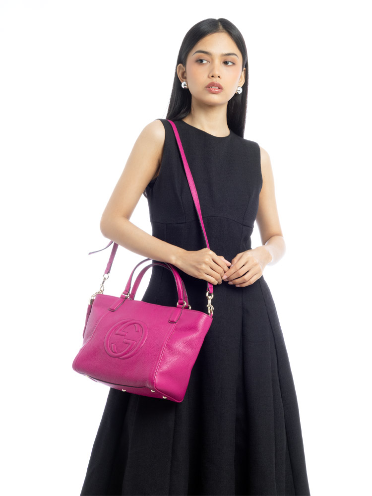 Pebbled Calfskin Soho Small Top Handle Bag Bright Bougainvillea