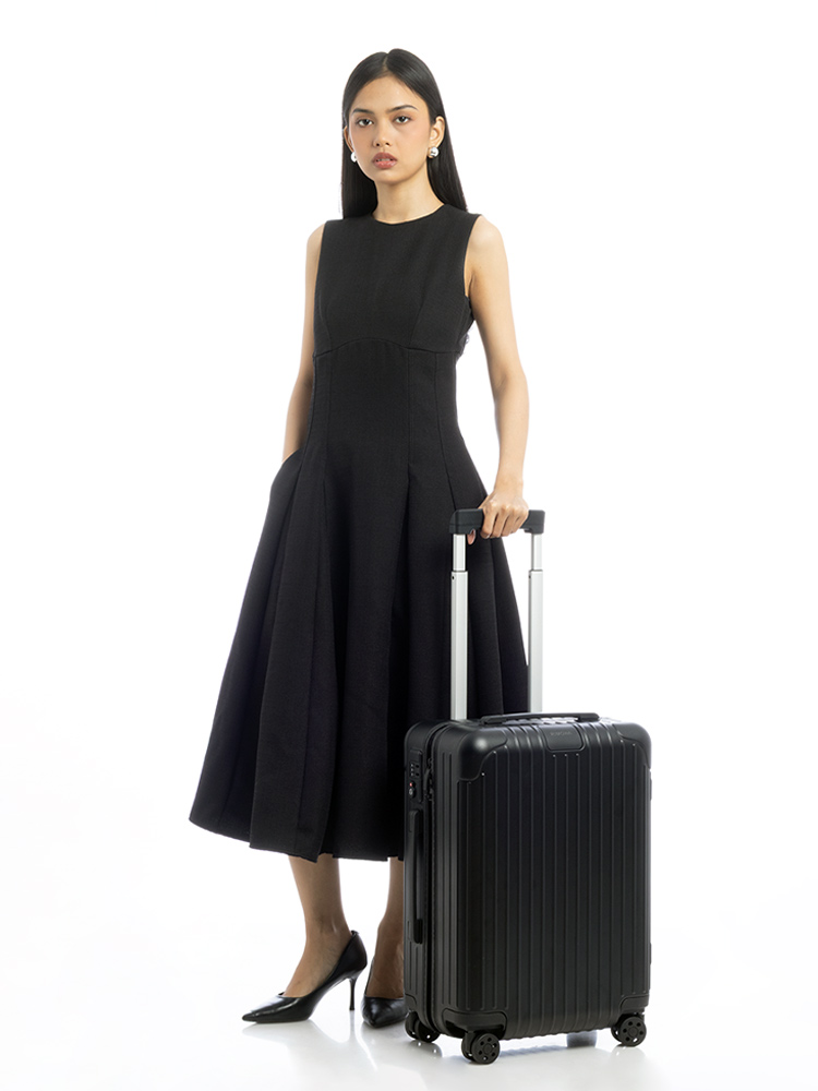 Polycarbonate Essential Cabin Lightweight Carry-On Matte Black